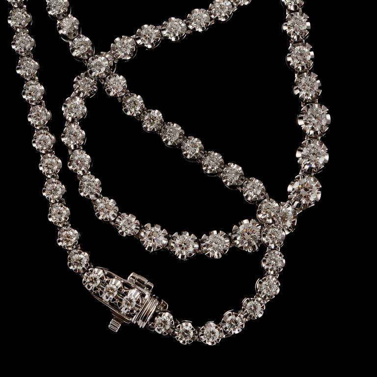 COLLIER, 18k vitguld med 119 briljantslipade diamanter, totalt 5.00 ct. Vikt 19 g.