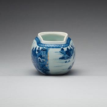 A blue and white bourdalou, Qing dynasty, Qianlong (1736-95).