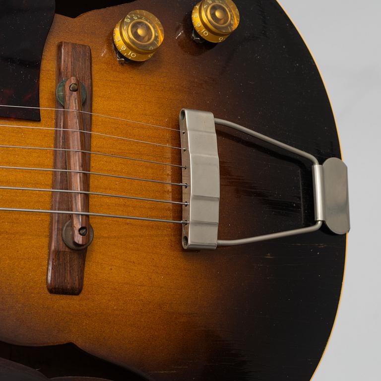 Gibson, "ES-140", semi-acoustic guitar, 1953, USA.