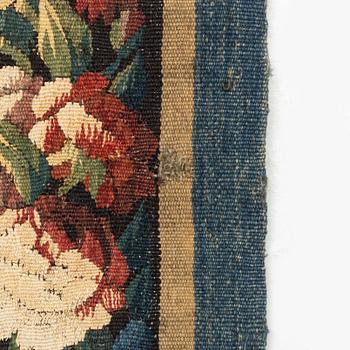 A Manufacture Royale d’Aubusson, 'entre-fenêtre' tapestry, ca 298 x 121-127,5 cm.
