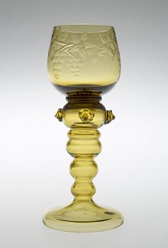 REMMARE, 12 st, glas, 1900-talets andra hälft.