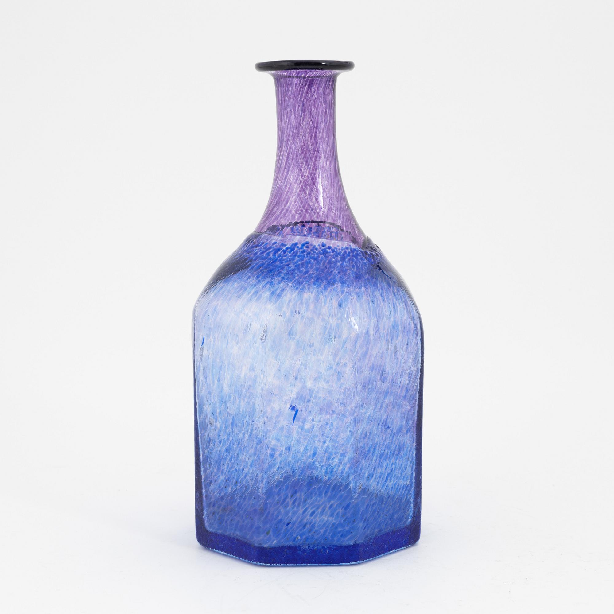 Bertil Vallien, a glass vase, Kosta Boda Artist Collection.