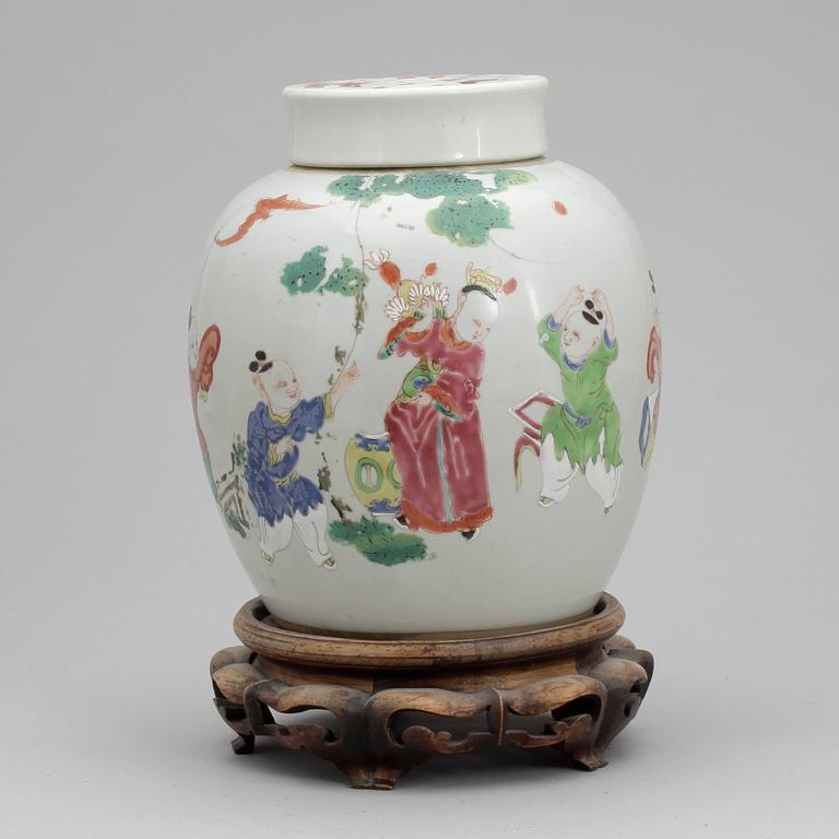 URNA, porslin, Kina, 1800-tal.
