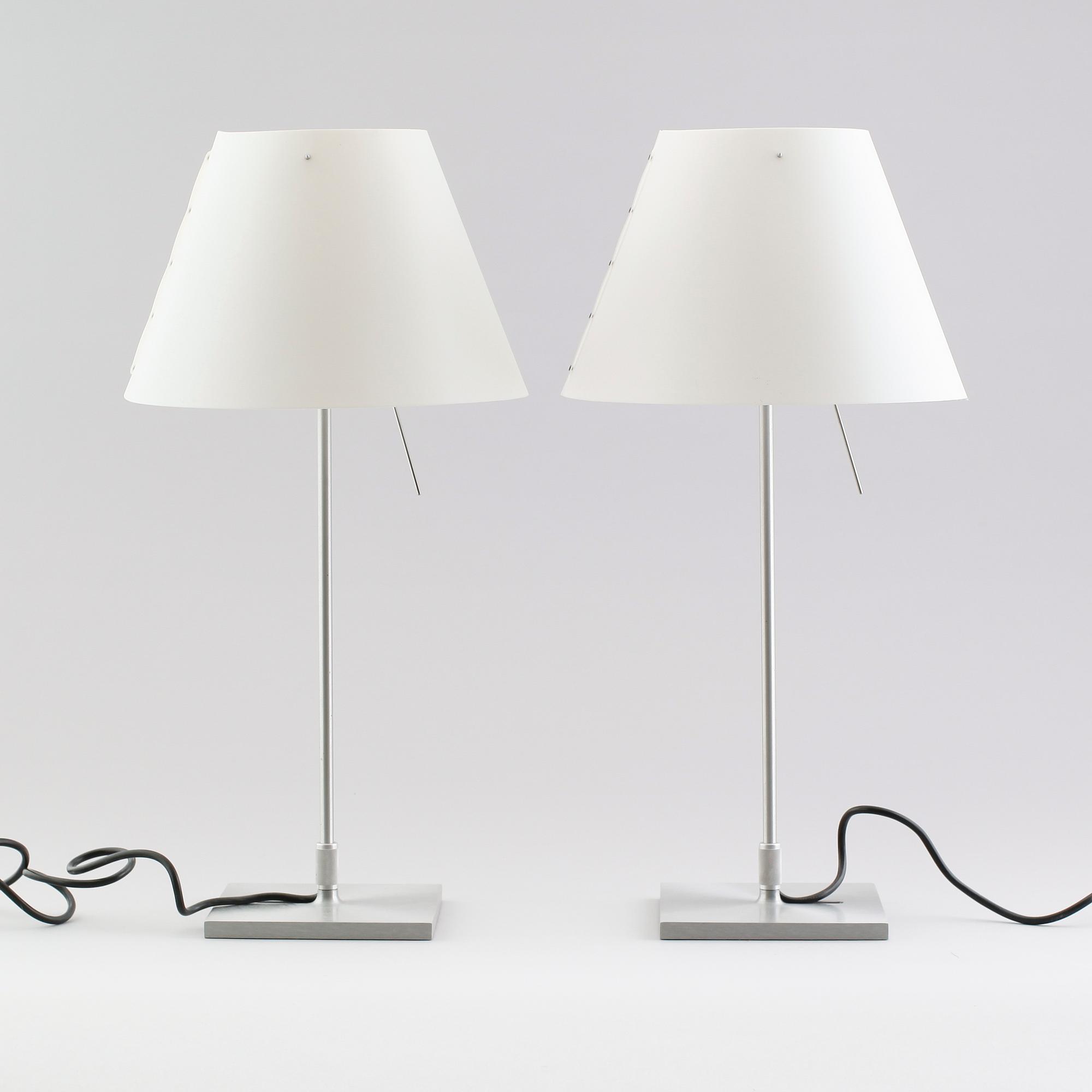 BORDSLAMPOR, 2 st, Luceplan, Paolo Rizzatto, Italien, 1900-/2000-tal.