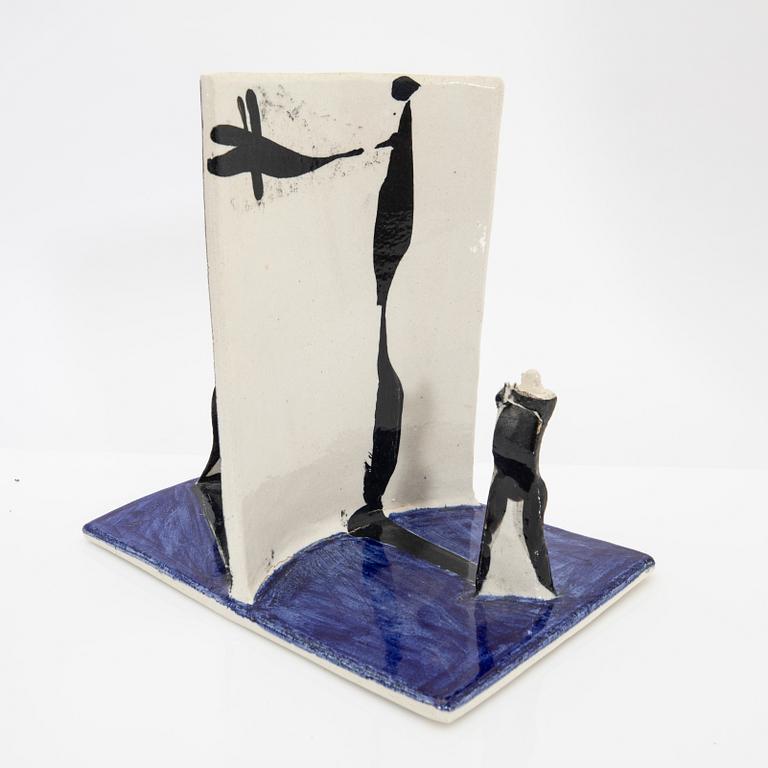 Timo Sarvimäki, Skulptur, "Skugglek", Rörstrand, 1970-tal.