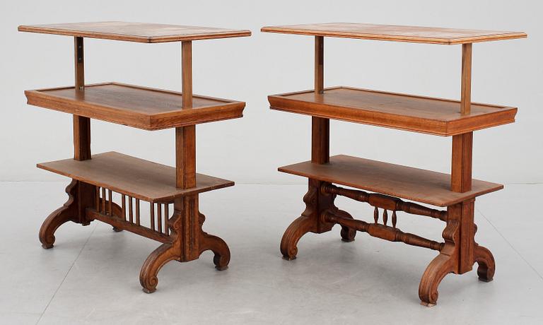 SERVERINGSBORD, 2 st snarlika, nyrenässans, omkring 1900.