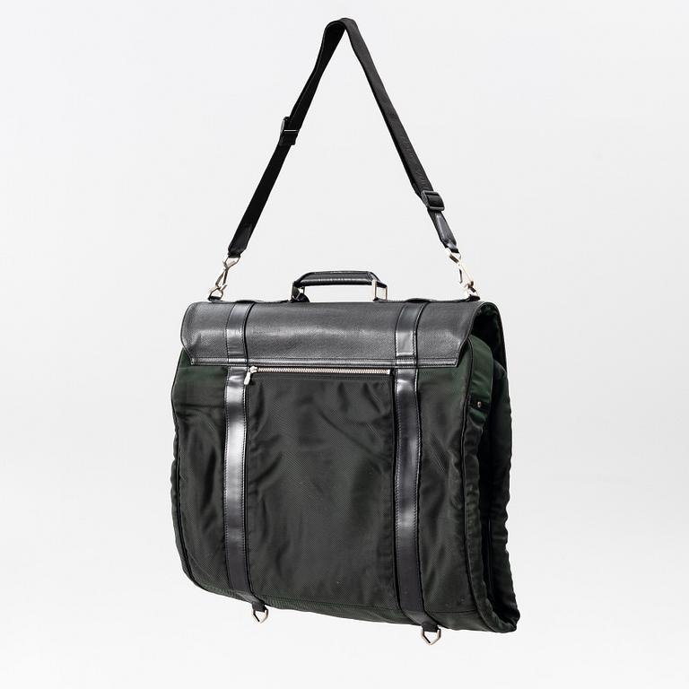 Louis Vuitton, resegarderob.