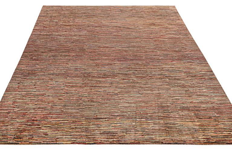 Matta, Gabbeh Golsang, ca 342 x 255 cm.