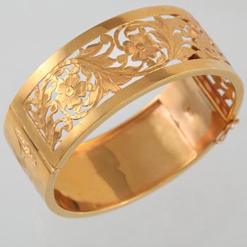ARMRING, 18K guld. Vikt 45,1 gram.