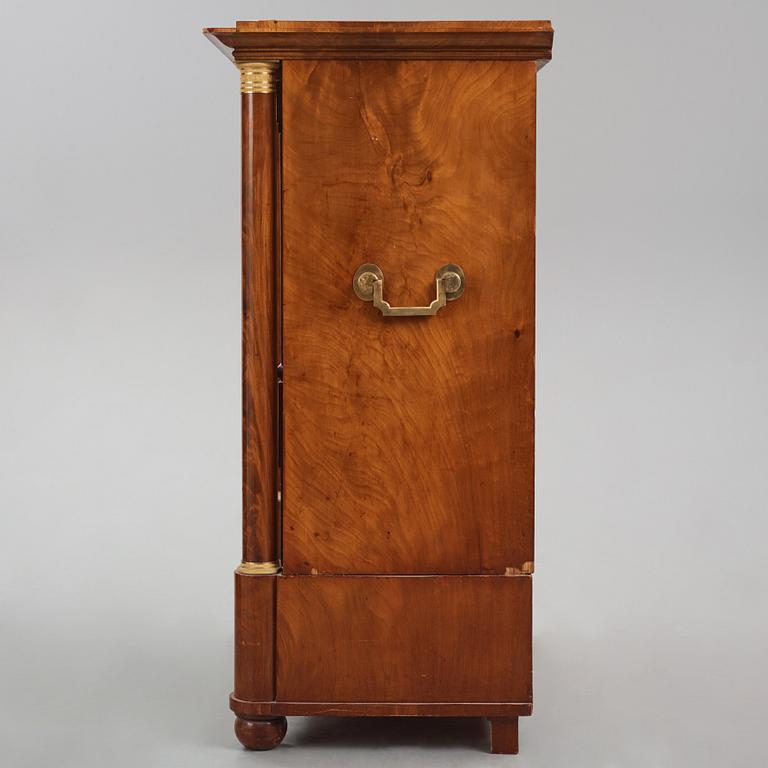 Lars Petter Forssblad's Masterpiece, A mahogany and ormolu-mounted secretaire, Stockholm 1832.
