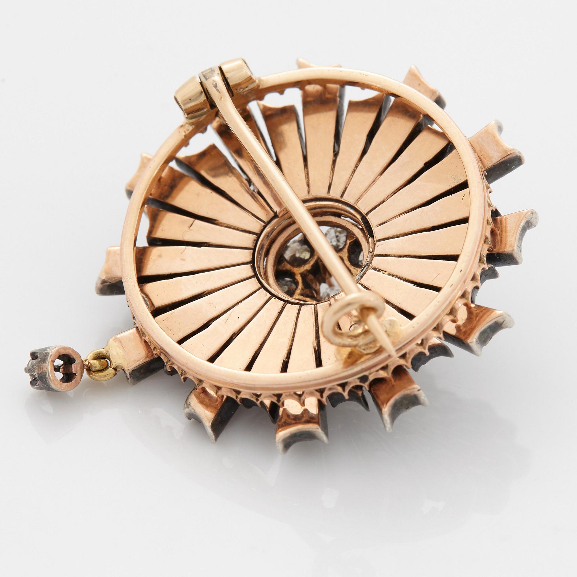 Brosch 14K guld och silver med gammalslipade diamanter.