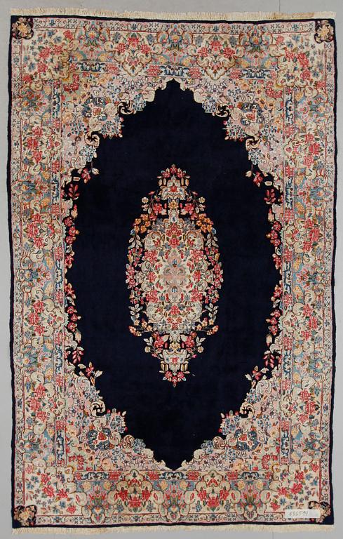 MATTA, Kirman. Ca 283 x 180 cm.