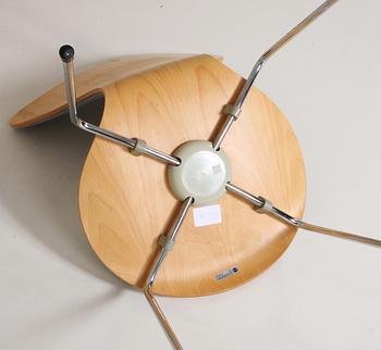 STOLAR, 6 st, "Sjuan", Arne Jacobsen för Fritz Hansen, etikettmärkta 1993.