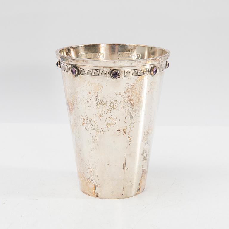 Tage Göthlin, cup with amethysts, silver, Tesi, Gothenburg, 1958.