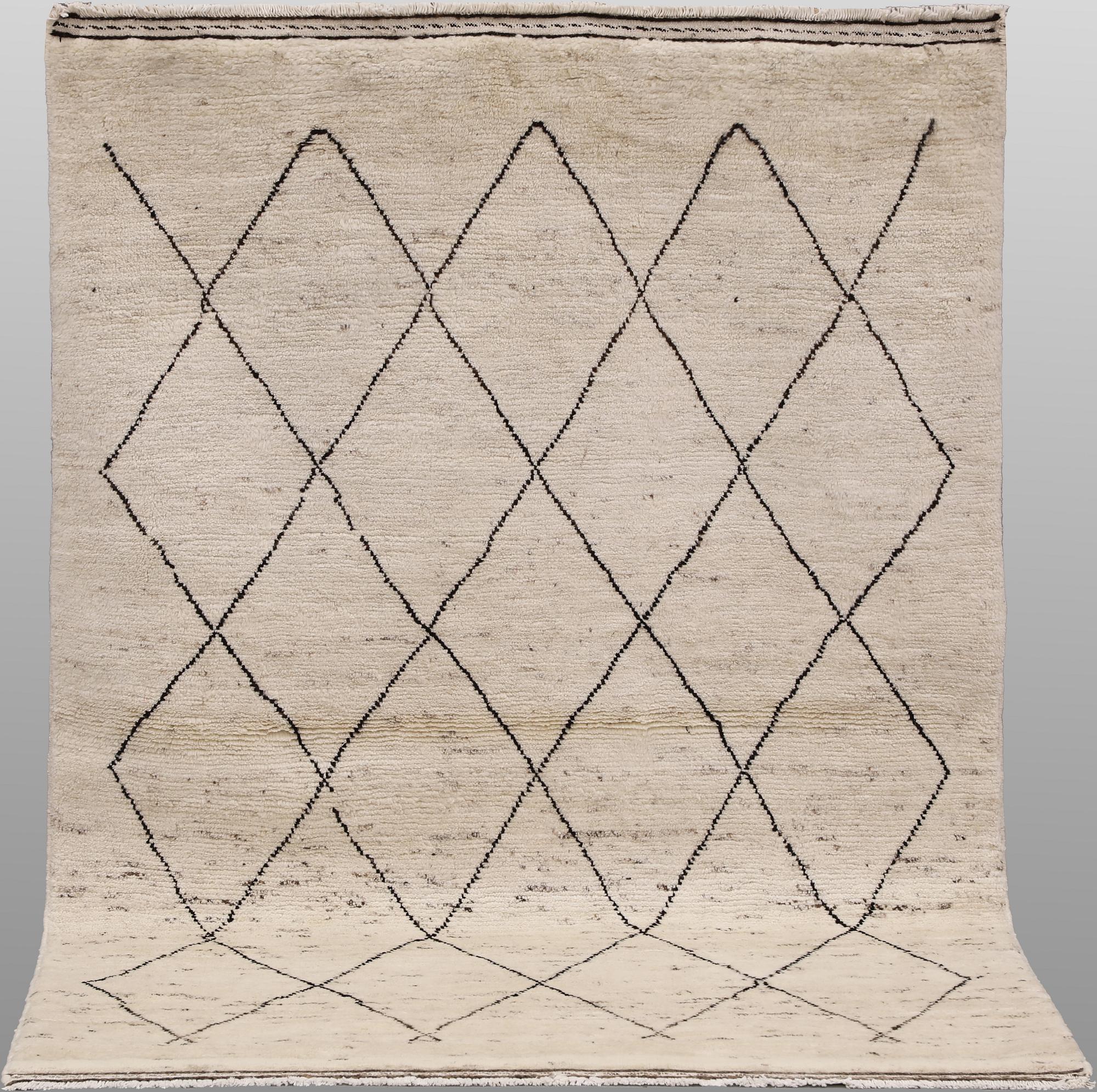 A Moroccan rug, approx. 174 x 112 cm.