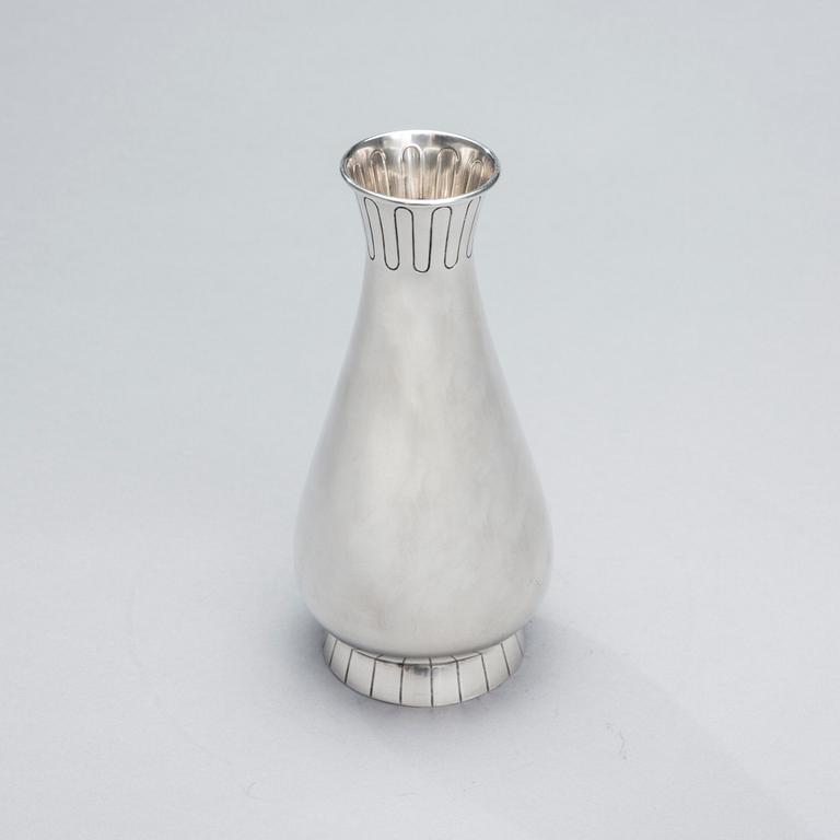 VAS, silver, Holger Lindström, Helsingfors 1957. Vikt 364 g.