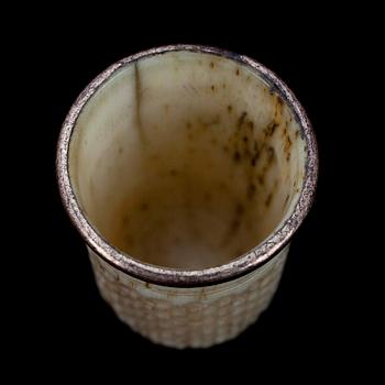 FINGERBORGAR, 3 st, en stämplad, guld 18K.