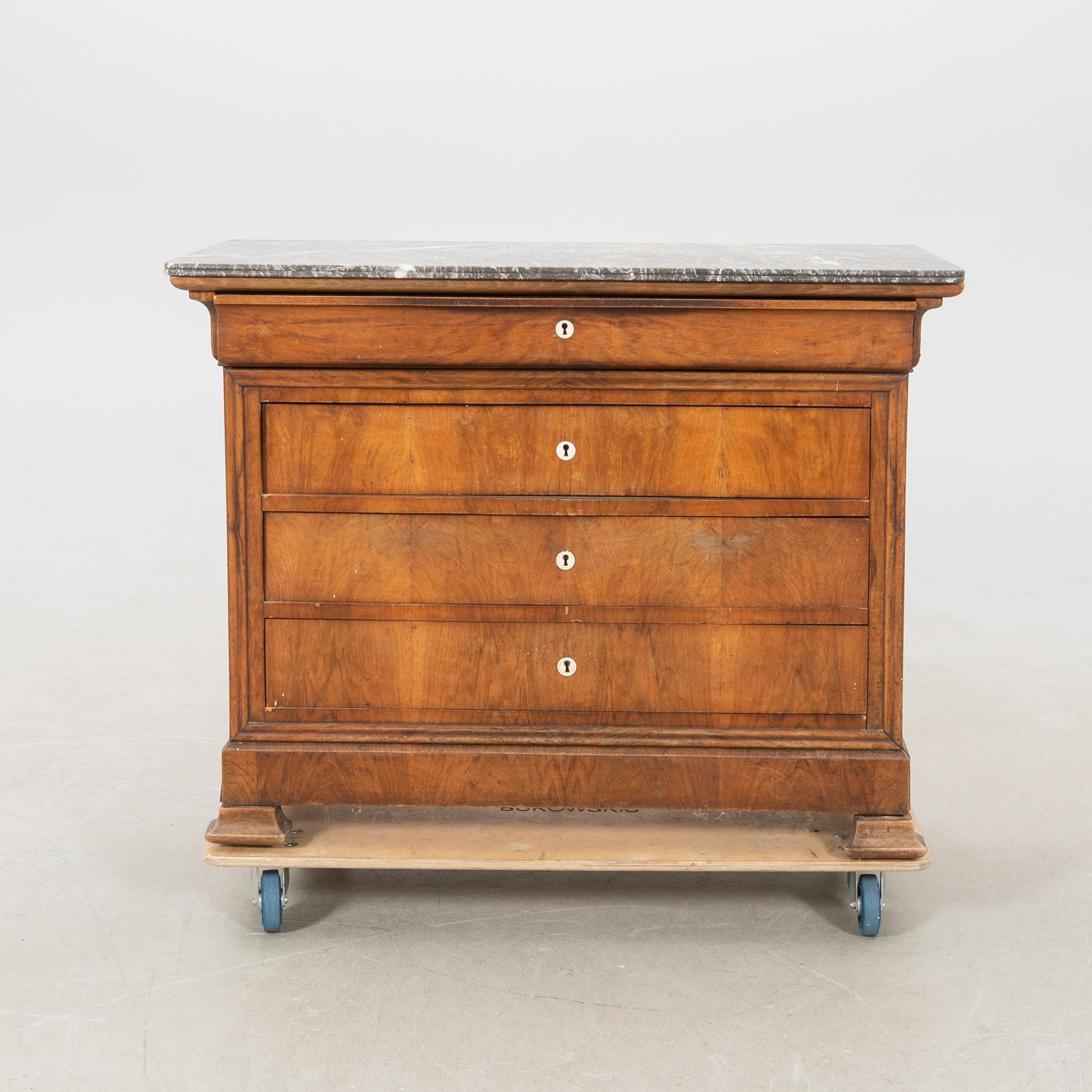 Chest of drawers, second half of the 19th century.