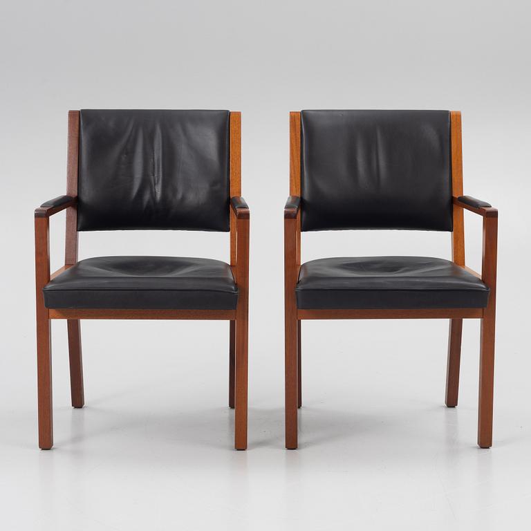 A pair of chairs, second half of the 20th Century.