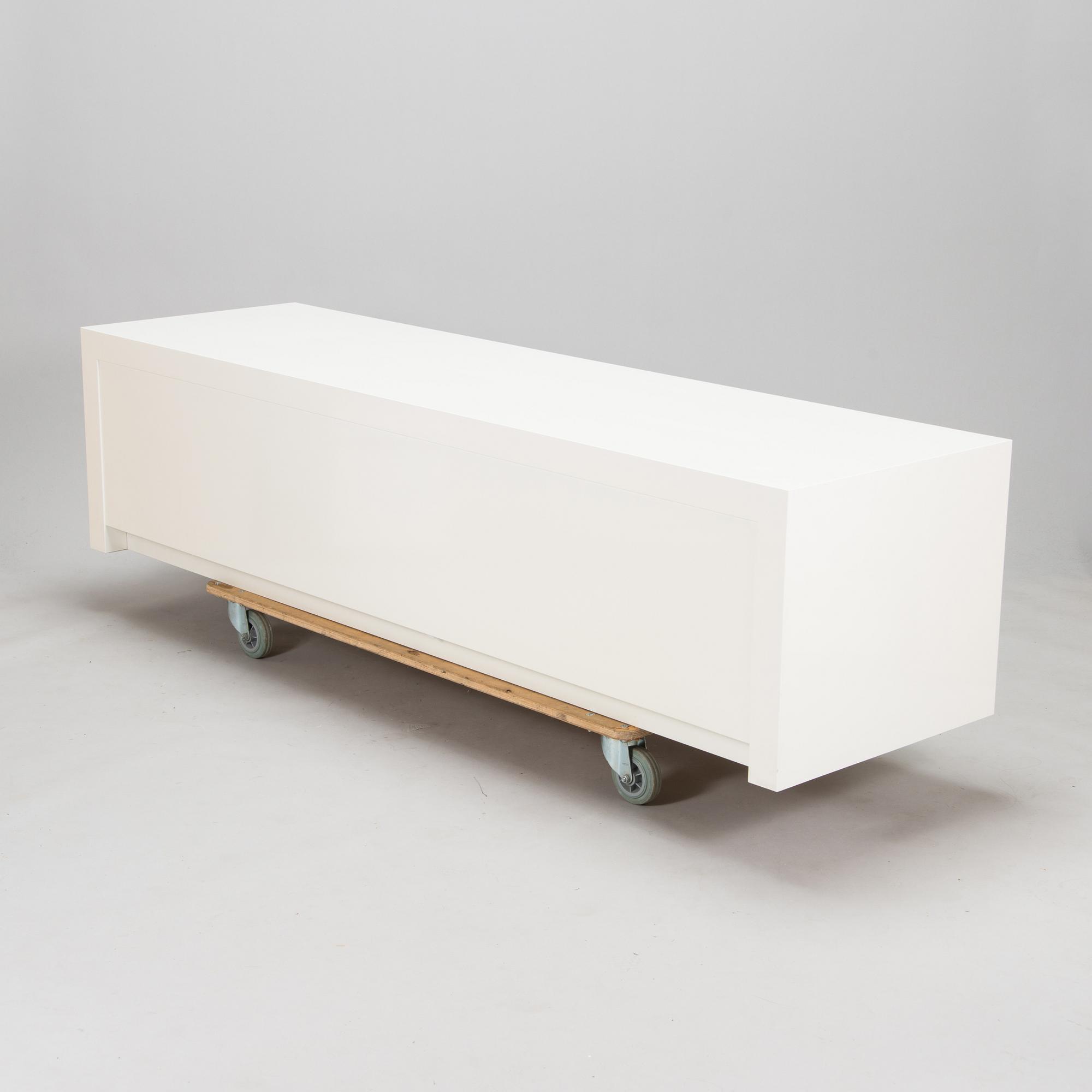 Kirsi Valanti, cabinet, 'Lähellä', Valanti, Finland, 2000s.