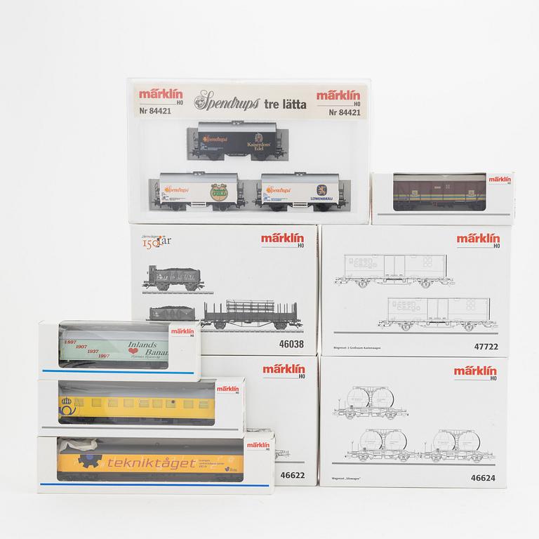 Märklin, 17 freight cars, gauge H0, in boxes.