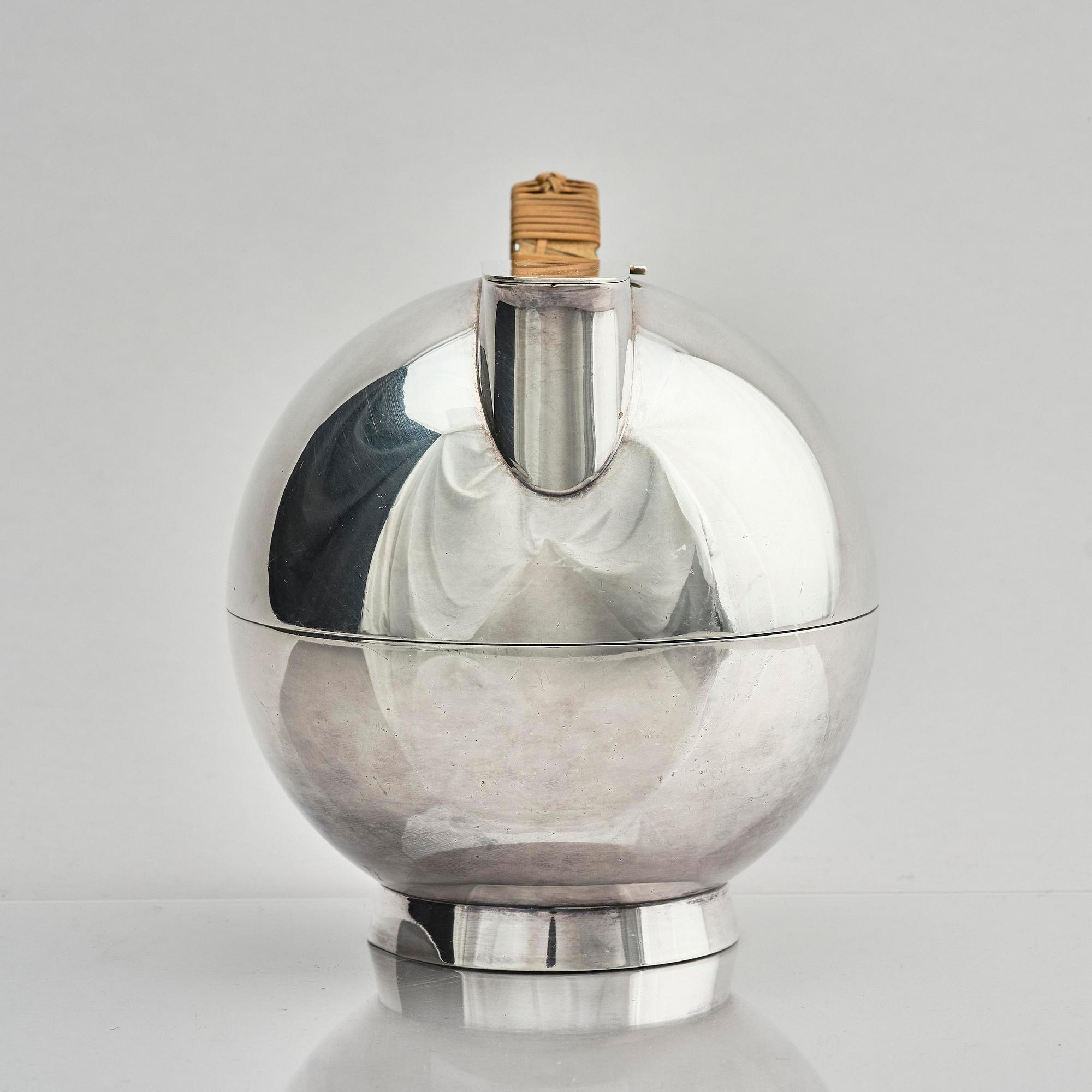 Sylvia Stave, a silver plated jug model 3470, C.G. Hallberg, Stockholm, 1930s.