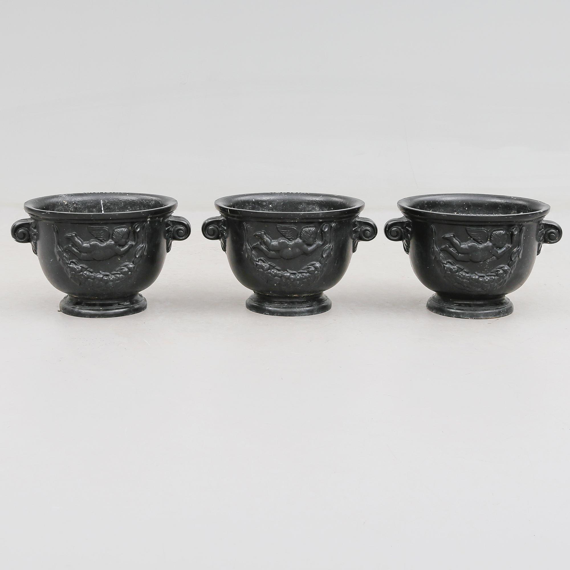 TRÄDGÅRDSURNOR, 3 st, aluminium, Byarums Bruk, modern tillverkning.