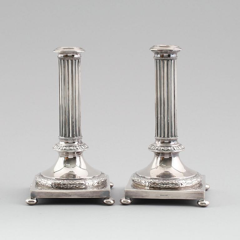 LJUSSTAKAR, 1 par, nysilver, CG Hallberg, 1900-talets första hälft.