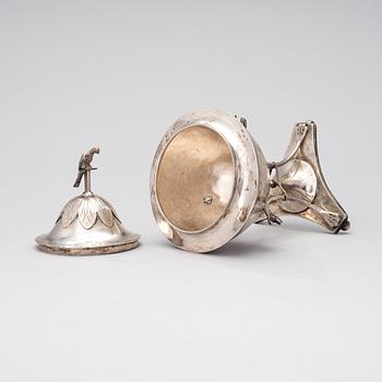 A LIDDED SILVER SUGAR BOWL, A.G. Roos, Åbo 1822.