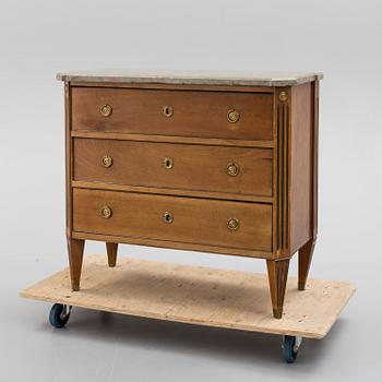 A late Gustavian style commode, late 19th century.