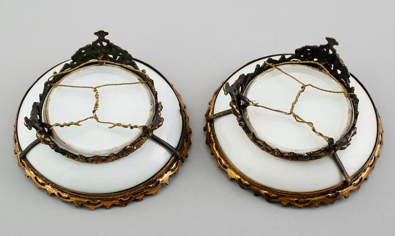 FAT, 1 par, porslin, sannolikt Ryssland, 1800-/1900-tal.