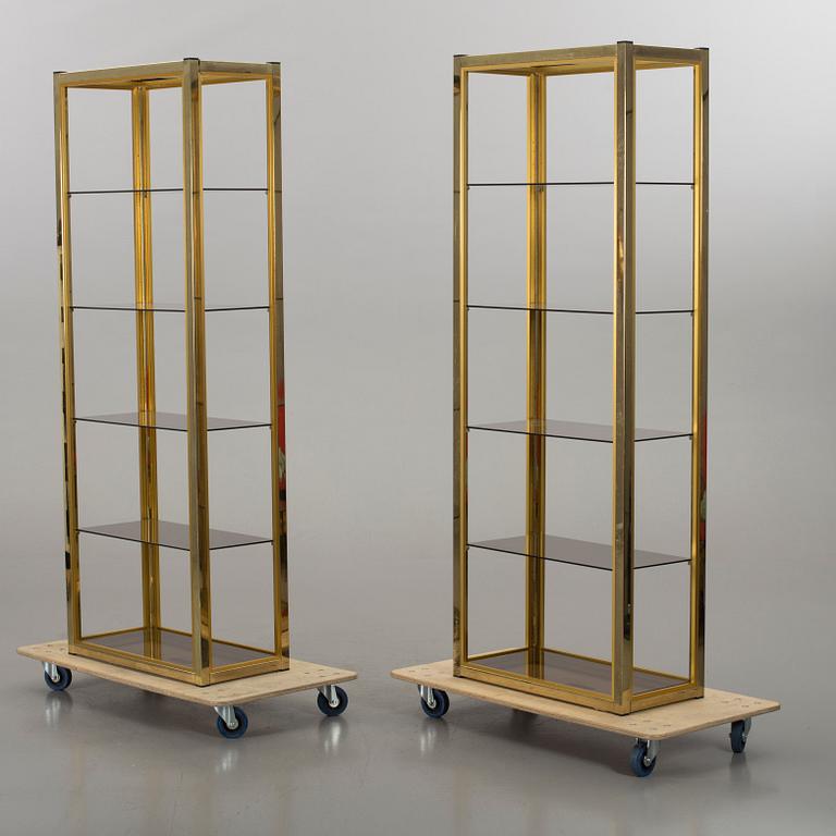 A PAIR OF BOOKSHELVES, end of 20th century.