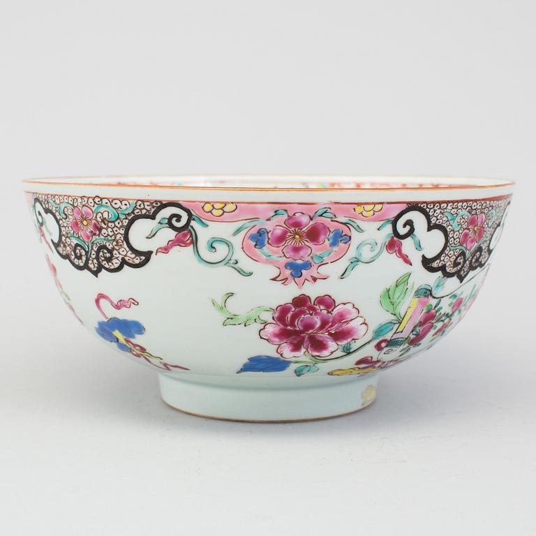 SKÅL, porslin, Qianlong, Kina (1736-95).