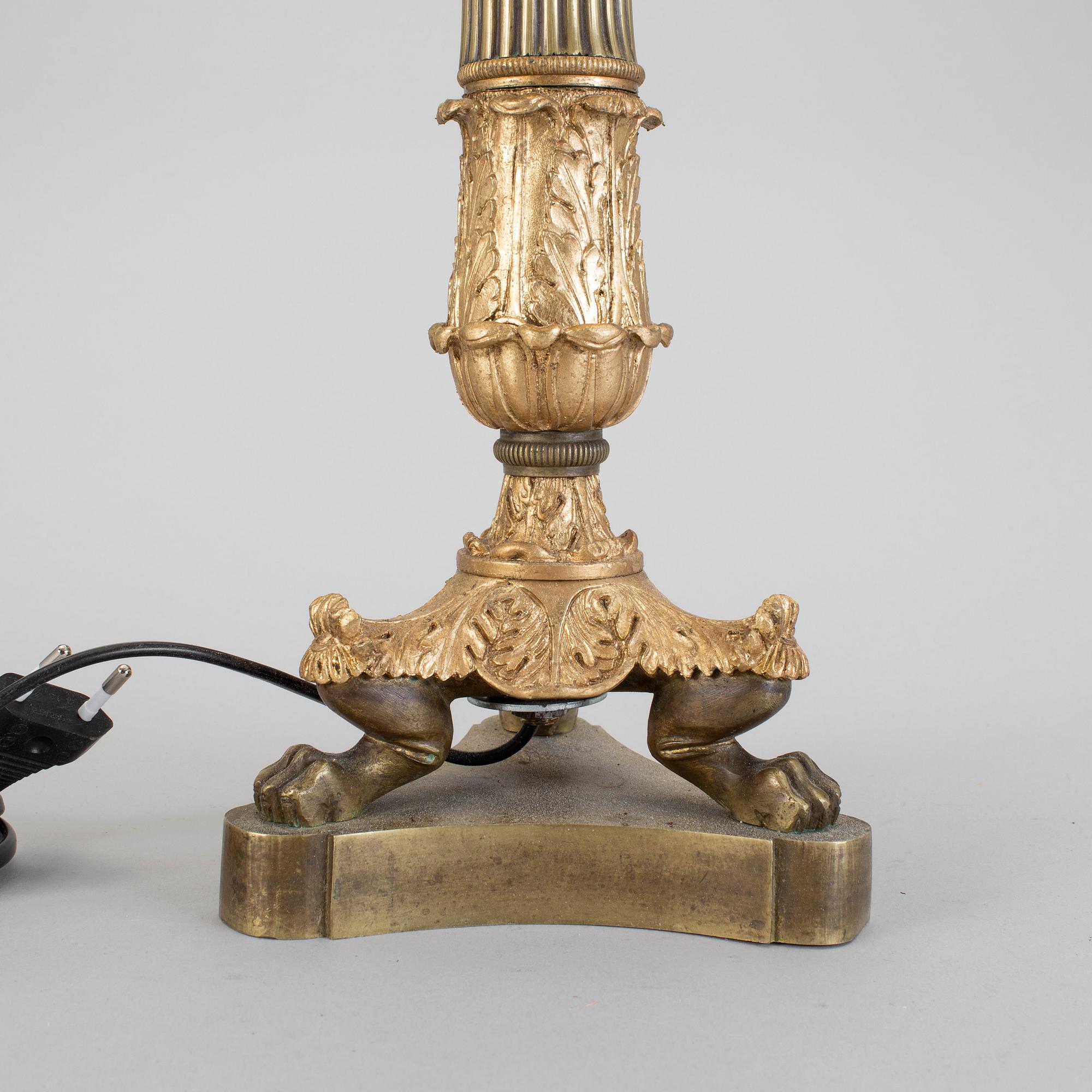 BORDSLAMPA, empirestil, omkring år 1900.