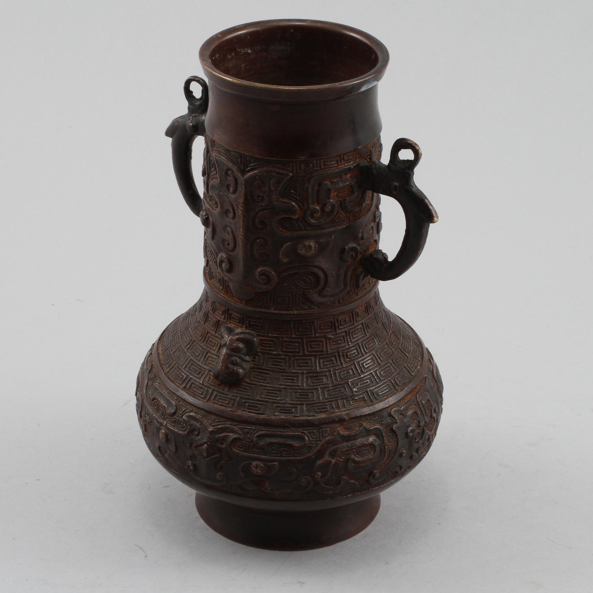 HÄNKELVAS, patinerad metall, Orientalisk, 1900-tal.