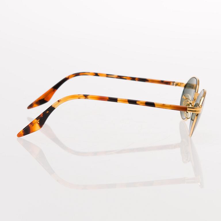 RayBan "W 2188" sunglasses.