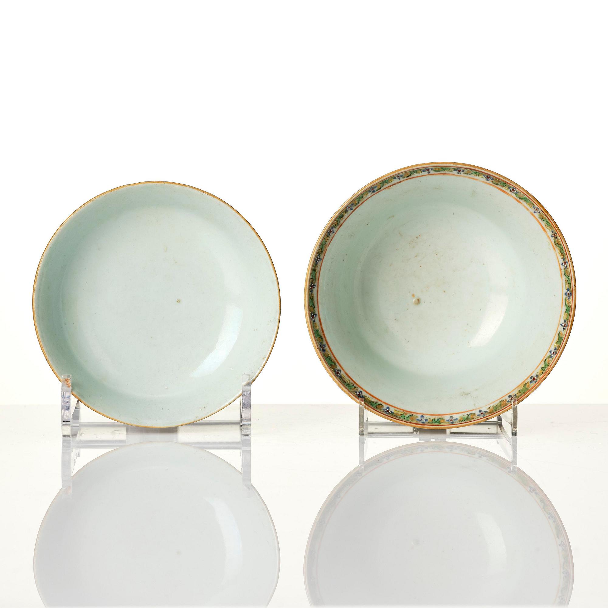 A Benjarong bowl with cover, Qing dynasty, with a Jiajing mark and of the period (1522-66).