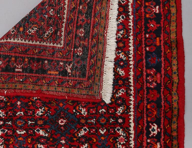 MATTA, orientalisk. Ca 420 x 88 cm.