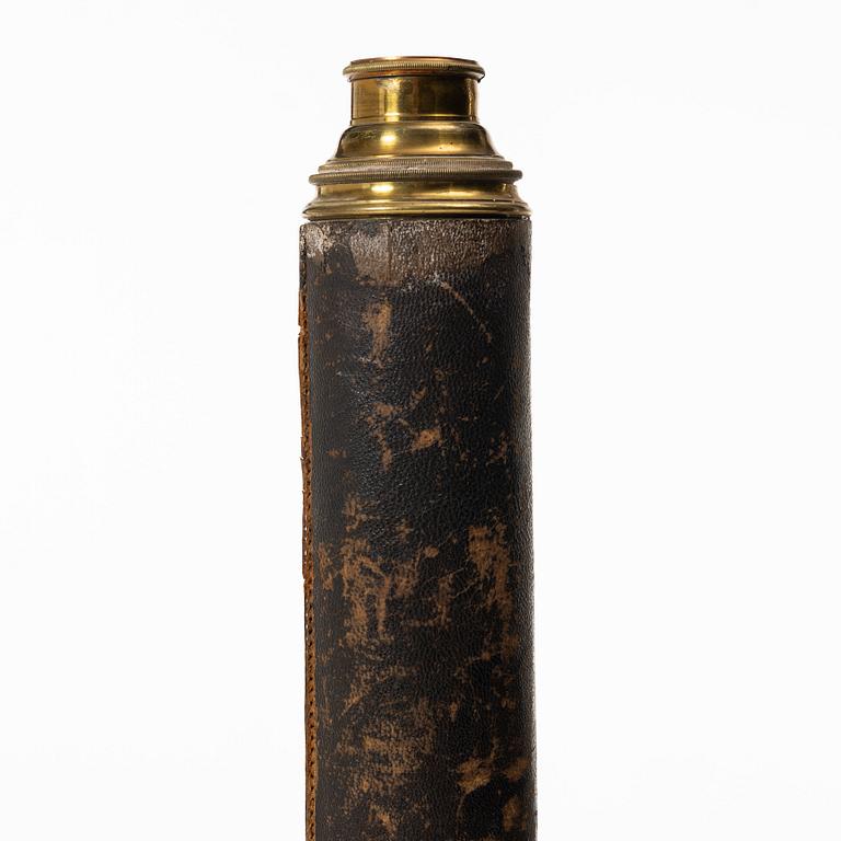 Tubkikare, troligtvis England, sent 1800-tal.