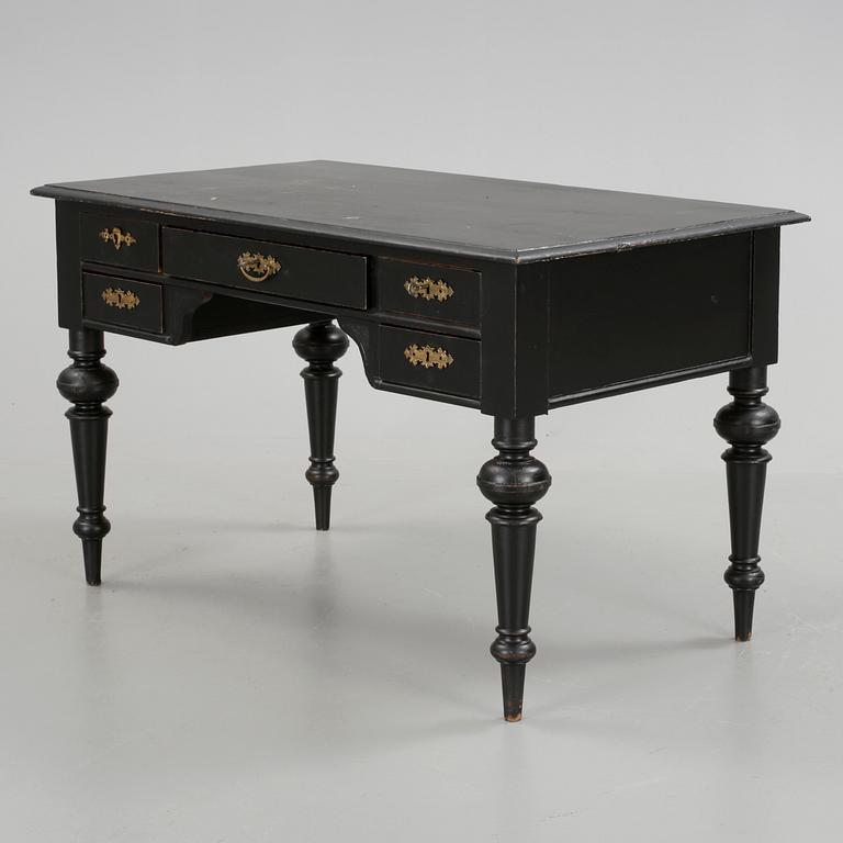 SKRIVBORD, nyrenässans, sent 1800-tal.