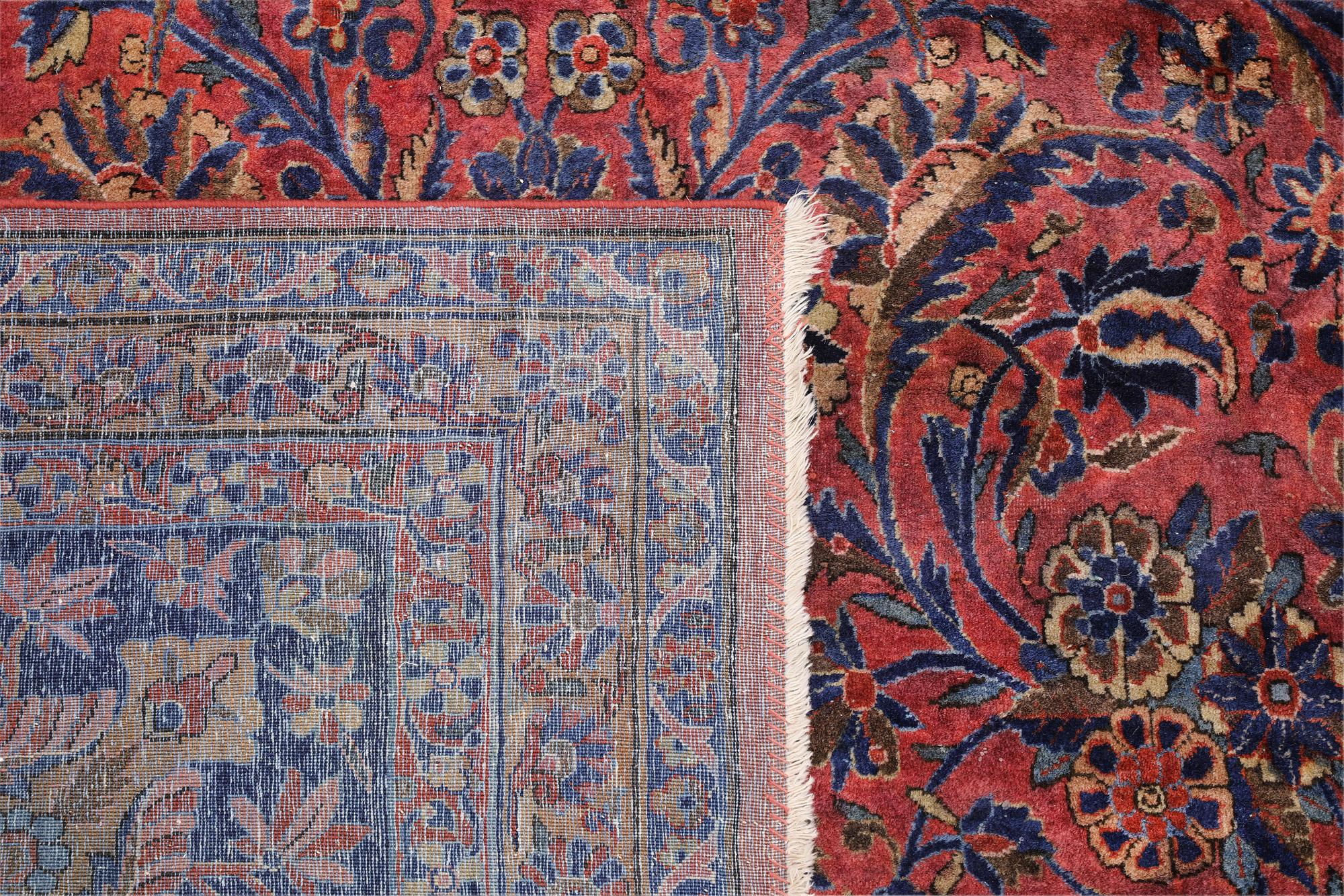 Carpet, Saruk, antique, 682 x 405 cm.