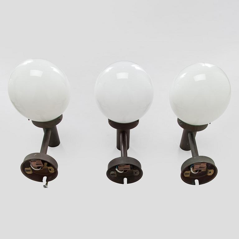 Lisa Johansson-Pape, A set of six of 1970s outdoor wall lights '140-015' for Stockmann Orno.