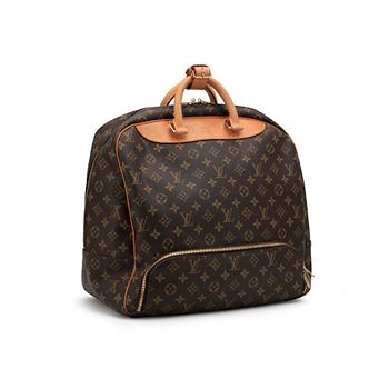 775. LOUIS VUITTON, a Monogram canvas "Evasion" weekend bag.