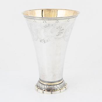 A rococo parcel-gilt silver beaker, mark of Erik Hedenberg, Östhammar 1769.