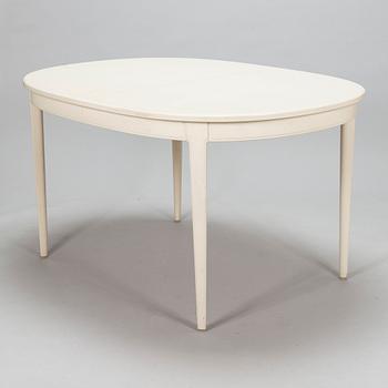 Carl Malmsten, tuoleja, 6 kpl, "Herrgården" sekä ruokapöytä.