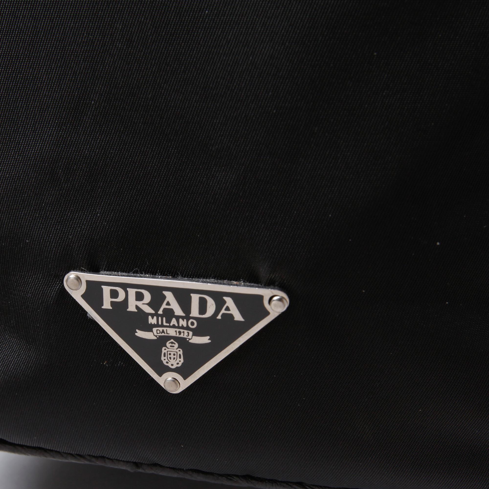 VÄSKA, Prada.