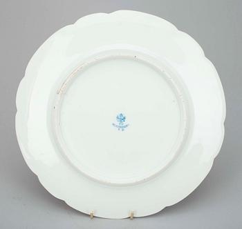 TALLRIK, porslin, Kuznetsov, sekelskiftet 1800/1900-tal.