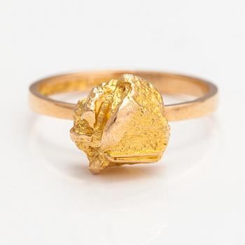 Björn Weckström, Ring "Nugget", 14K guld. Lapponia 1976.