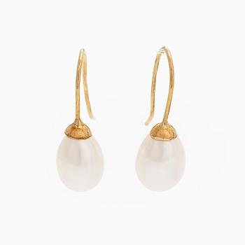 Earrings, cultured pearls, 14K gold.