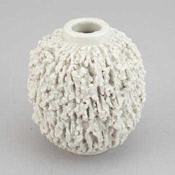 Gunnar Nylund, a stoneware vase, Rörstrand, Sweden 1940's.